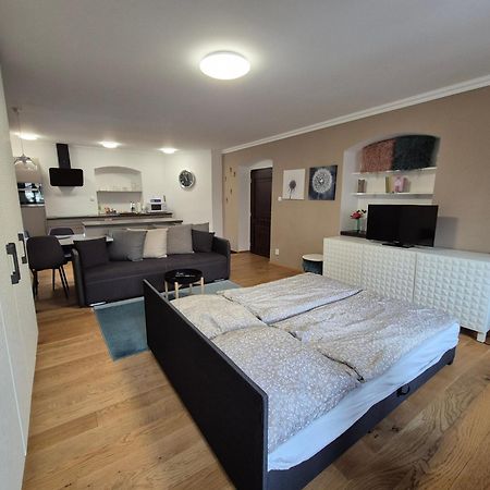 The Gusto Apartman Chomutov Exteriör bild