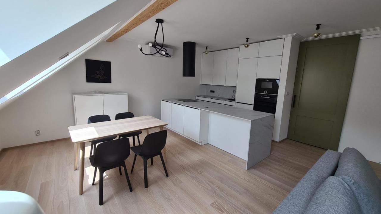 The Gusto Apartman Chomutov Exteriör bild