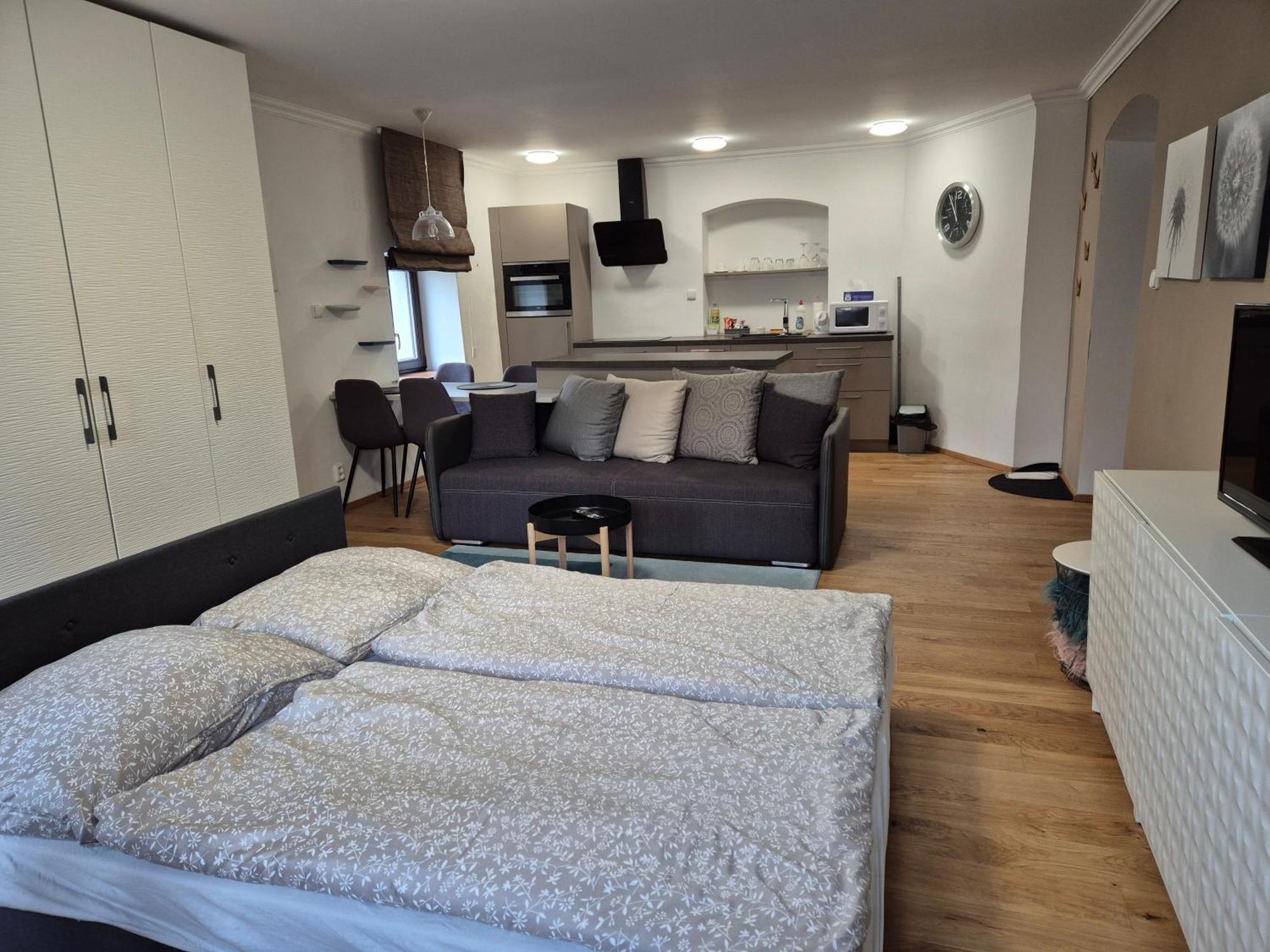 The Gusto Apartman Chomutov Exteriör bild